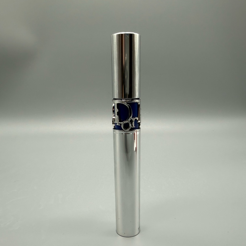 Dior Metallic Silver Mascara
 with Blue Accent - Picture 2 of 3